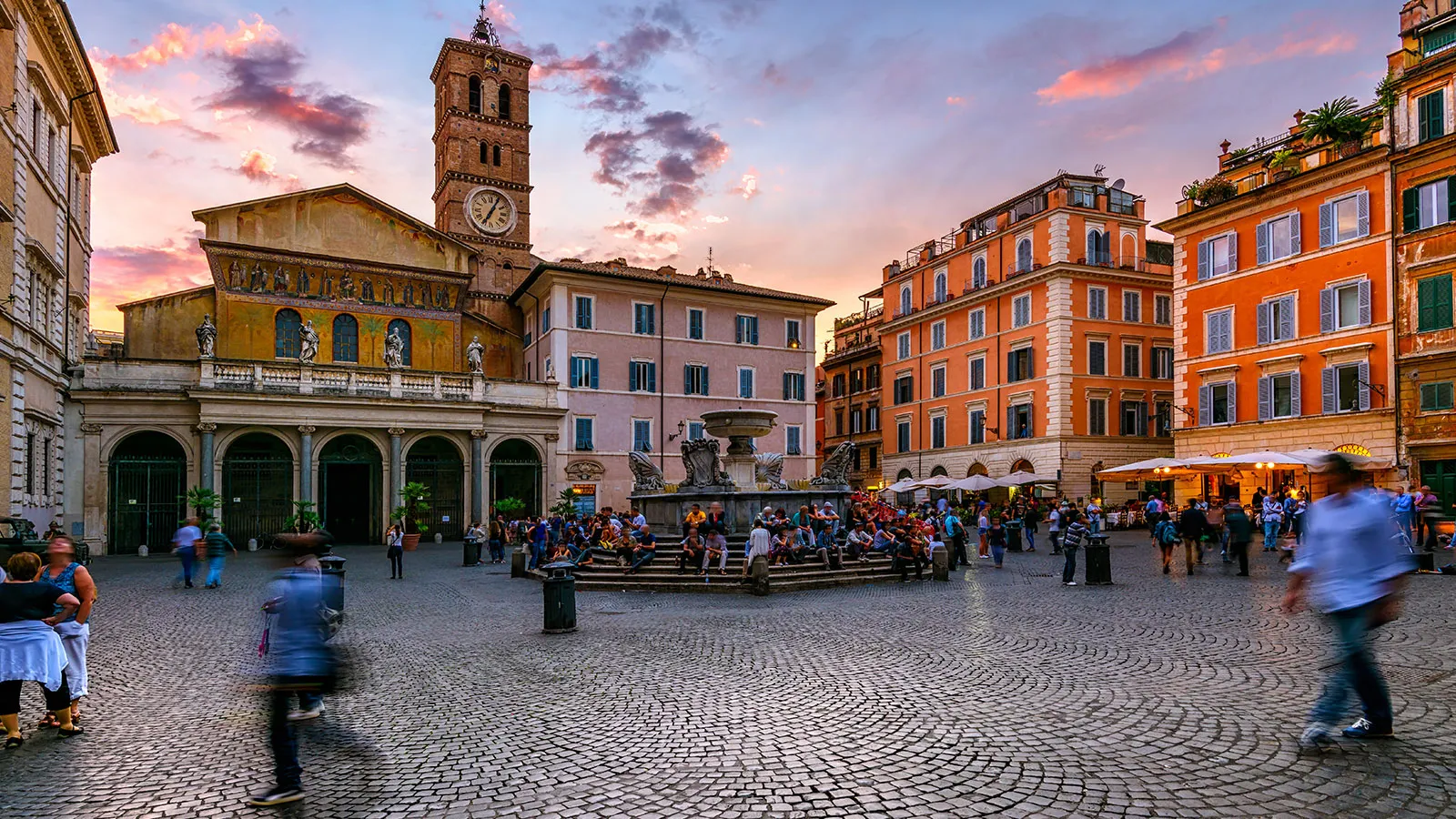Rom Trastevere mit Blick auf den piazza Santa Maria
