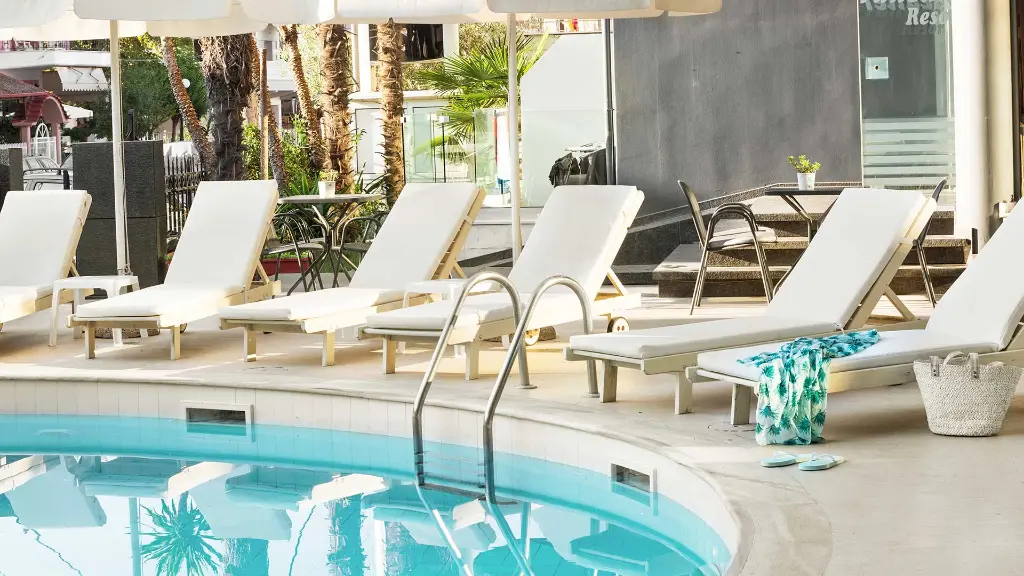 Mediterranean Resort - Poolansicht