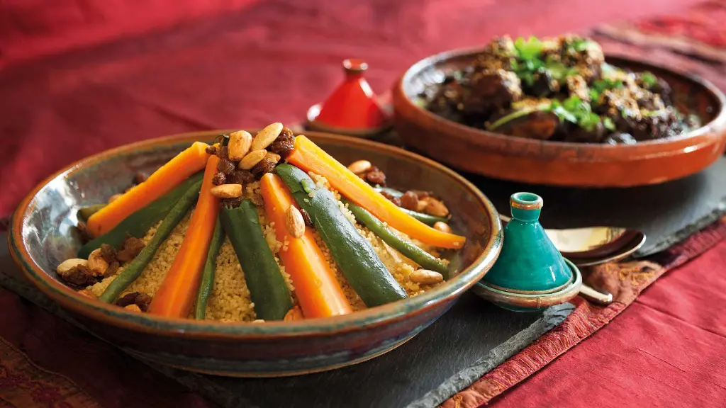 Marokko Magische Welt voller Entdeckungen Kochvorführung traditioneller marokkanischer Küche