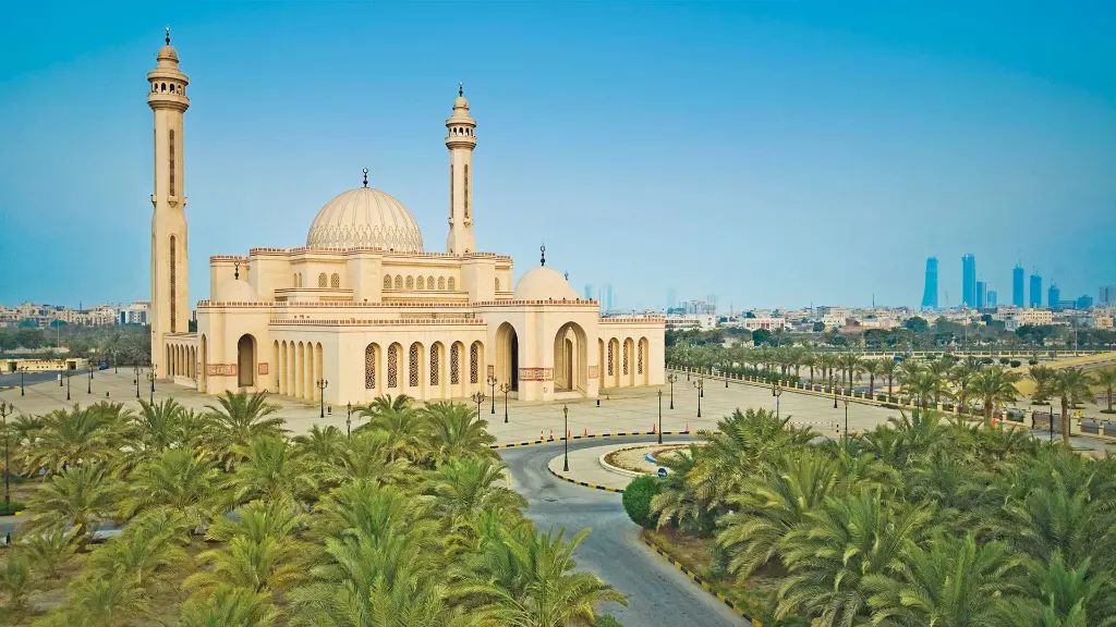 Bahrain  Die Perle im arabischen Golf - Große Moschee Al Fateh von außen