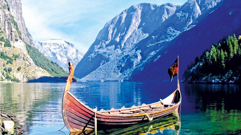 Nordkap & Lofoten Wikinger Schiff