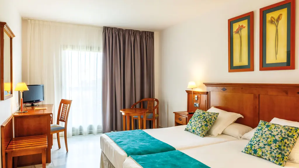 6090-91_Das-Beste-aus-Andalusien_content_1920x1080px_Hotel_Zimmerbeispiel