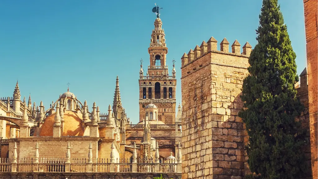 6092_Glanzlichter-Andalusiens_content_1920x1080px_glockenturm