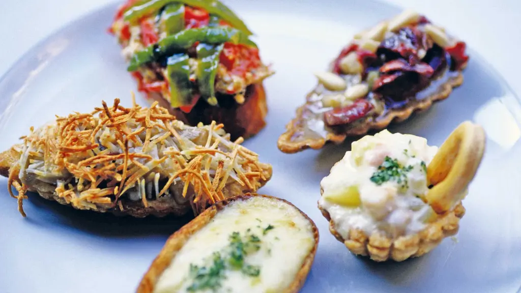 Pintxos typisches Essen