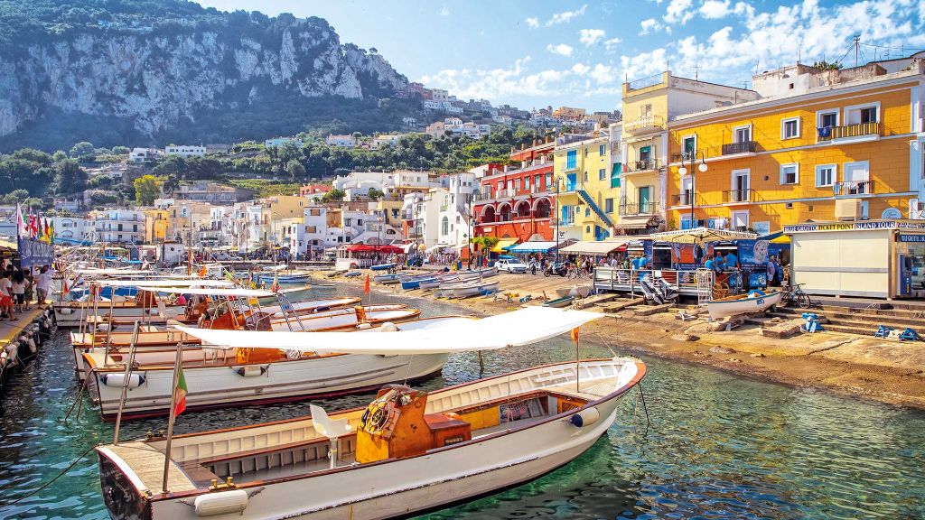 Italien Reise Göttliche Amalfiküste - Hafen von Capri