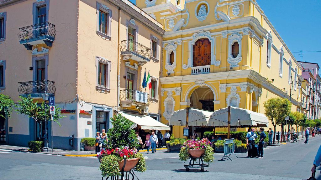 Italien Reise Göttliche Amalfiküste - Santuario del Carmine, Sorrent
