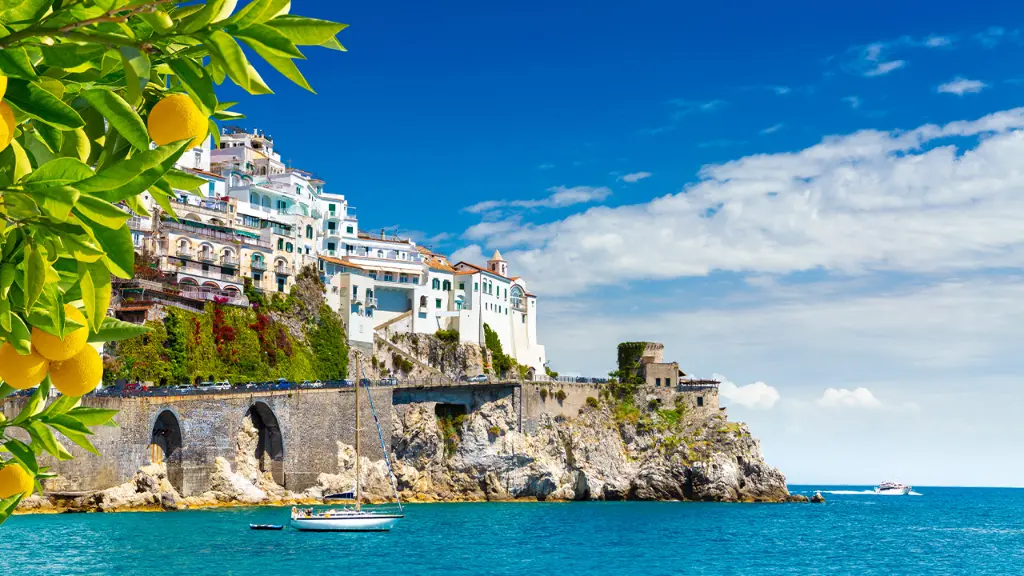 Amalfi_Hotel_Kueste