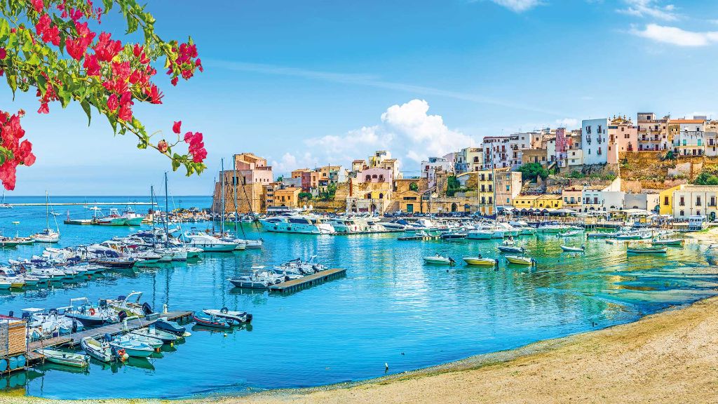 Italien Sizilien Inselgöttin unter dem Ätna - Castellammare del Golfo