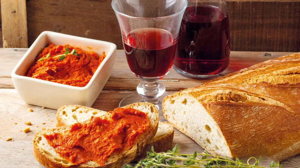 6085-88_Bella-Calabria_content_1920x1080px_Streichsalami_Nduja