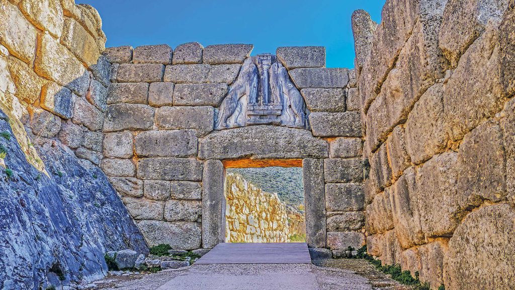 Griechenland Athen und die Kulturschaetze der Peloponnes -Löwentor in Mykene 