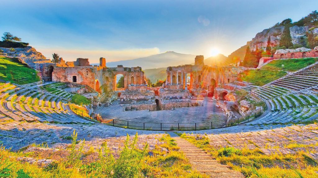 Italien Reise Sizilien und die Liparischen Inseln - Teatro Greco in Taormina