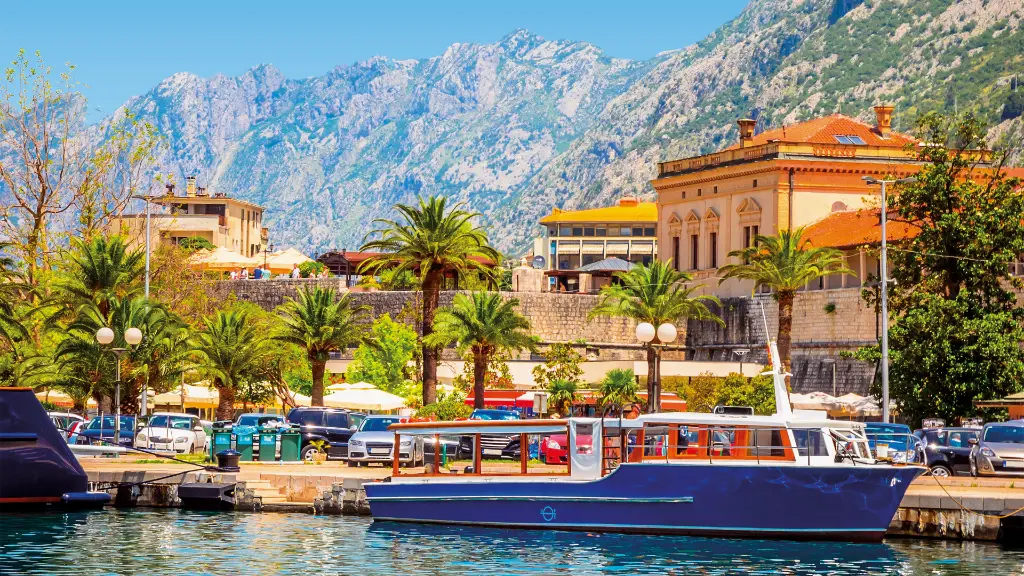 Montenegro plus Dubrovnik - Hafen von Kotor