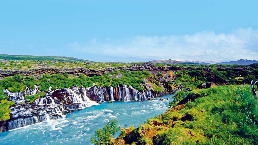 Island Gletcher, Geysire & gastfreundliche Wikinger - Atemberaubender Hraunfossar-Wasserfall
