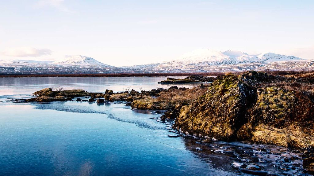 Island im Zauber der Nordlichter Thingvallavatn – größter See Islands