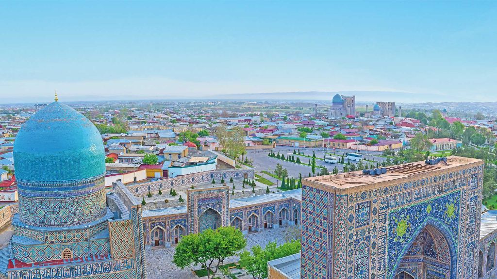 Schätze der Seidenstraße Registanplatz und Aussicht über Samarkand