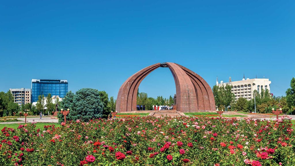 Schätze der Seidenstraße Siegesdenkmal in Bischkek