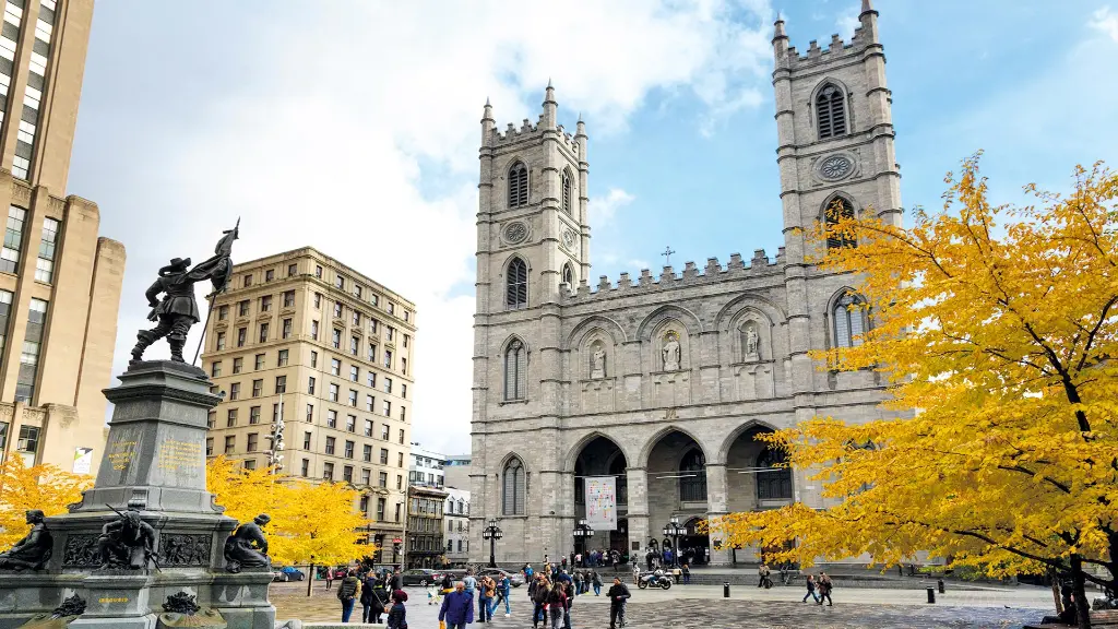 5882_Goldener_Herbst_Kanadas_Osten_Content_Notre-Dame_Montreal