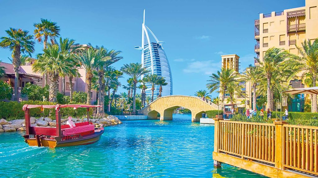 Märchenreiche im Morgenland Wassertaxi in Dubai