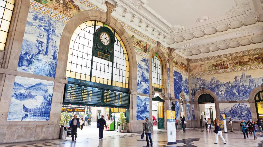 Nordportugal & Galicien Faszinierende Kulturlandschaft - Prächtige Azulejos im Bahnhof São Bento