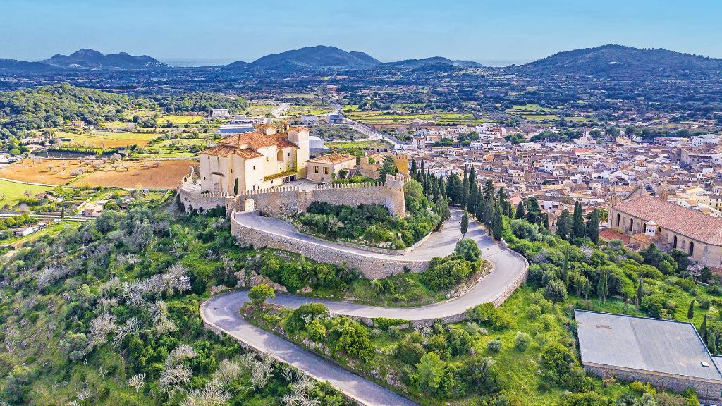 Mallorca zum Verlieben Panorama von Santuari de Sant Salvador
