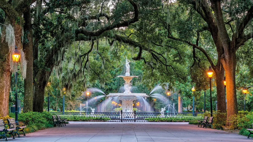 6000_Amerikas-Suedstaaten_content_1920x1080px_savannah_Forsyth-Park