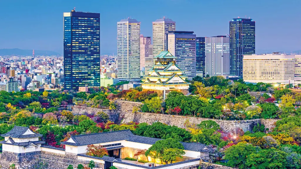 Faszination Japan Osaka: Skyline mit Burg