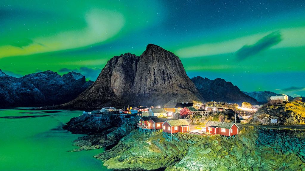 Küstenzauber Norwegens  - Nordlichter über den Lofoten