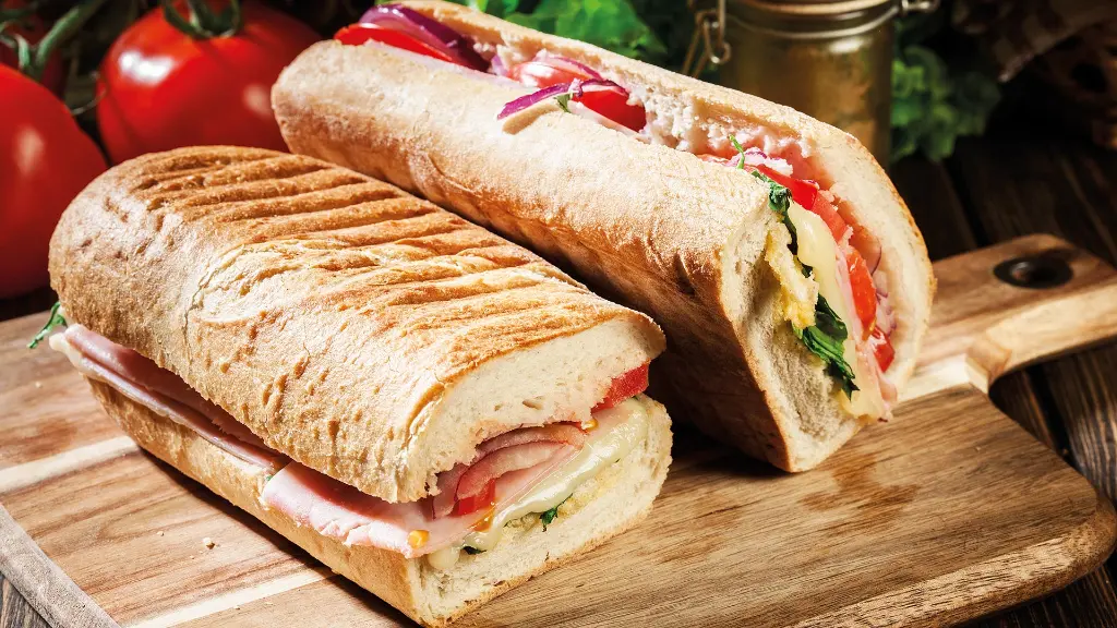 Sizilien_Inselgoettin-unter-dem-Aetna_Pane-Cunzato