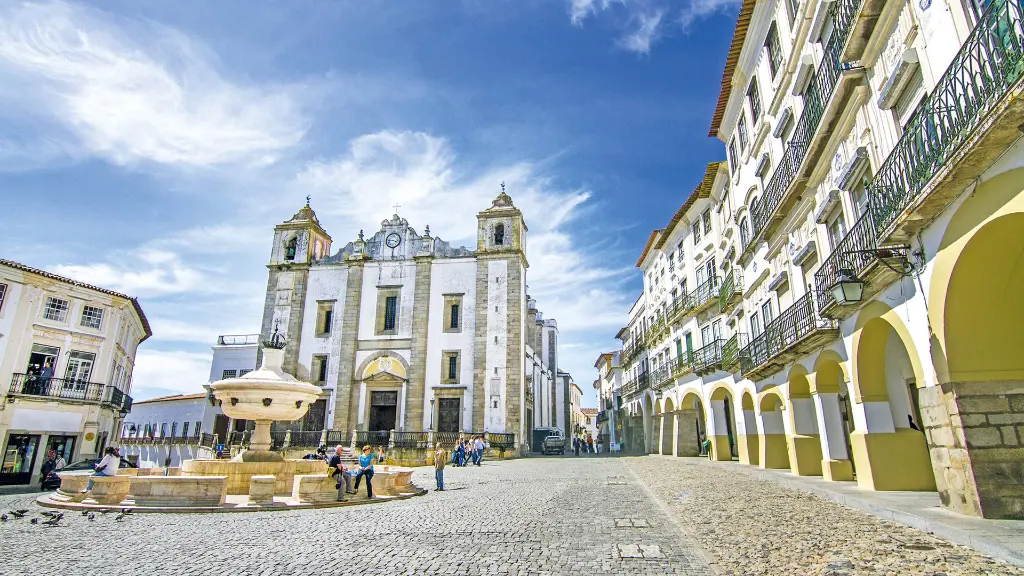 6632-35_glanzlichter-portugals_content_1920x1080px_evora-portugal
