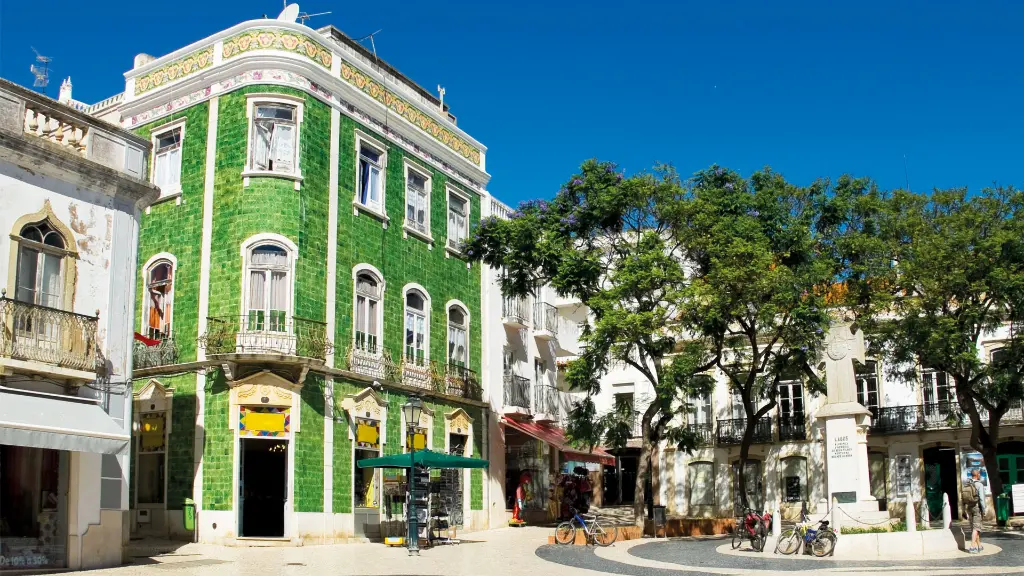 6632-35_glanzlichter-portugals_content_1920x1080px_lagos