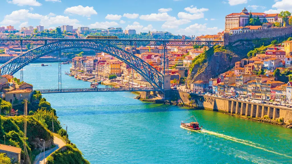 6632-35_glanzlichter-portugals_content_1920x1080px_porto_bootsfahrt