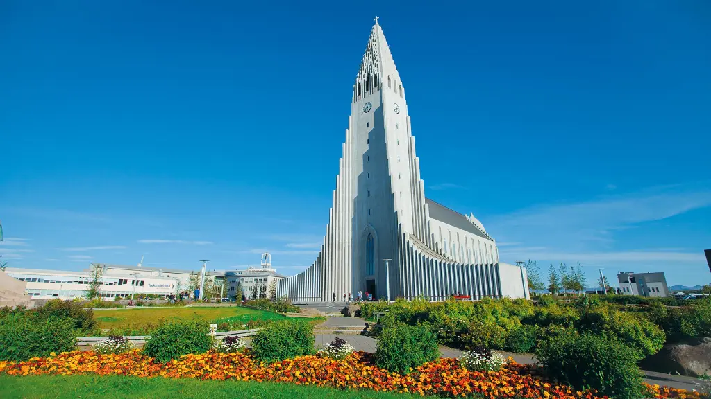 6653_Sagenhaftes-Island_content_1920x1080px_Hallgrimskirche