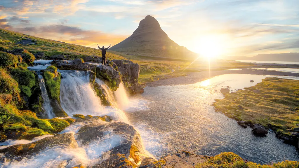6653_Sagenhaftes-Island_content_1920x1080px_Kirkjufell_TITEL