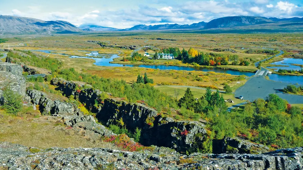 6653_Sagenhaftes-Island_content_1920x1080px_RP_Tiefebene Thingvellir