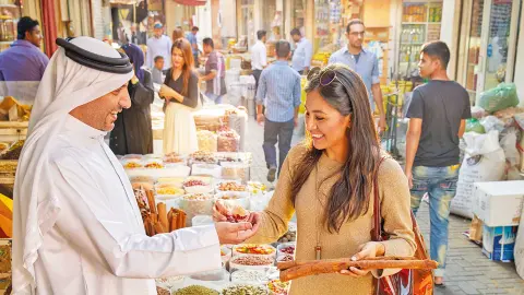 Bahrain  Die Perle im arabischen Golf - Basar mit traditionellen Waren-placeholder