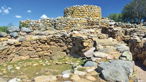 5347_Korsika_Sardinien_content_1920x1080px_Nuraghe-La-Prisgiona-placeholder