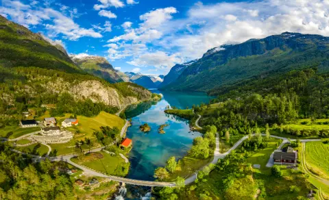 AdobeStock_313642064 geiranger-placeholder