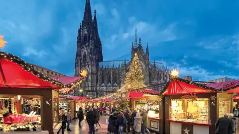 5528_Adventszauber_auf_dem-Rhein_25_content_1920x1080px_AdobeStock_300987976_koeln_weihnachtsmarkt-placeholder