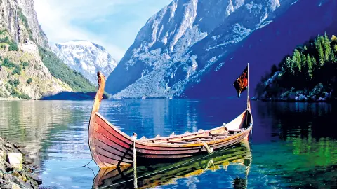 5530_nordkap-lofoten_content_1920x1080px_wikinger-schiff-placeholder