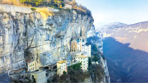 5512_Kurlaub_am_Gardasee_25_Madonna-della-Corona-placeholder