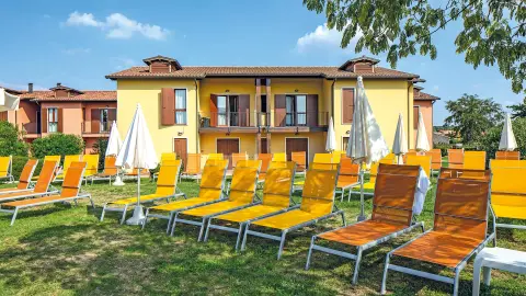 5512_Kurlaub_am_Gardasee_25_86_Hotel-Parc_aussen_garten-placeholder