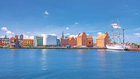5527_Stoertebeker-Festspiele_content_1920x1080px_Stralsund-Hafen-placeholder