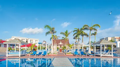 6617_Kuba_Koenigin-der-Karibik_content_1920x1080px_Badehotel-Playa-Cayo-Santa-Maria_03-placeholder