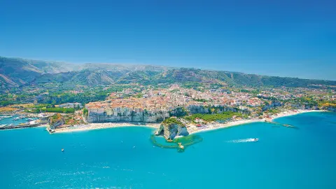 6085-88_Bella-Calabria_content_1920x1080px_Blick_auf_Tropea_-Reisepartner-placeholder