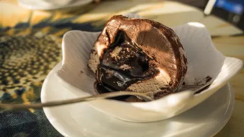 6085-88_Bella-Calabria_content_1920x1080px_Tartufo_Eis-placeholder