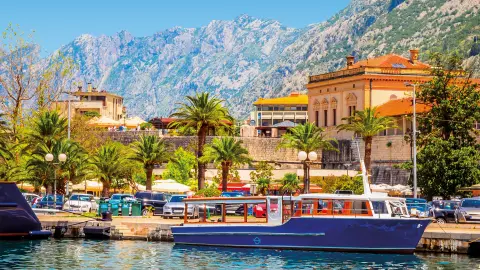6886_Montenegro-plus-Dubrovnik_content_1920x1080px_Hafen-von-Kotor-placeholder