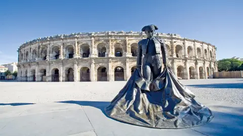 5866_suedfrankreich-mit-allen-sinnen_content_1920x1080px_Amphitheater-in-Nimes-placeholder