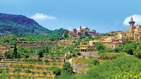 premium-kurlaub-auf-mallorca-blick-auf-valdemossa-placeholder