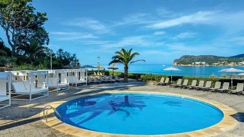 5877_Premium-Kurlaub-auf-Mallorca_content_1920x1080px_hotelbild_pool-placeholder