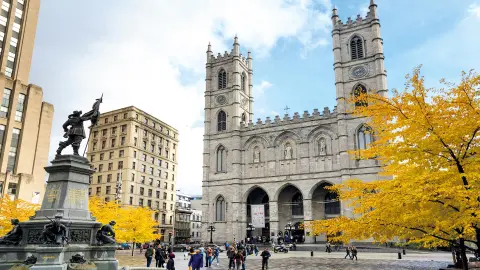 5882_Goldener_Herbst_Kanadas_Osten_Content_Notre-Dame_Montreal-placeholder